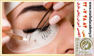 دوره آموزشی اکستنشن، لیفت و لمینت مژه و ابرو ویژه افراد متقاضی و هنرجو در زمینه ابرو و مژه است.
